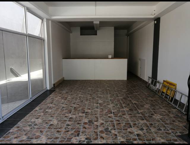 100M² BUILDING FOR SALE IN STRAND CENTRAL
